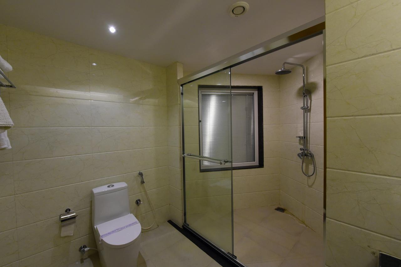 Hotel H - Sandhill Hotels Private Limited Ānand Dış mekan fotoğraf