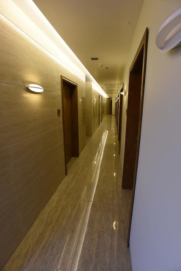 Hotel H - Sandhill Hotels Private Limited Ānand Dış mekan fotoğraf